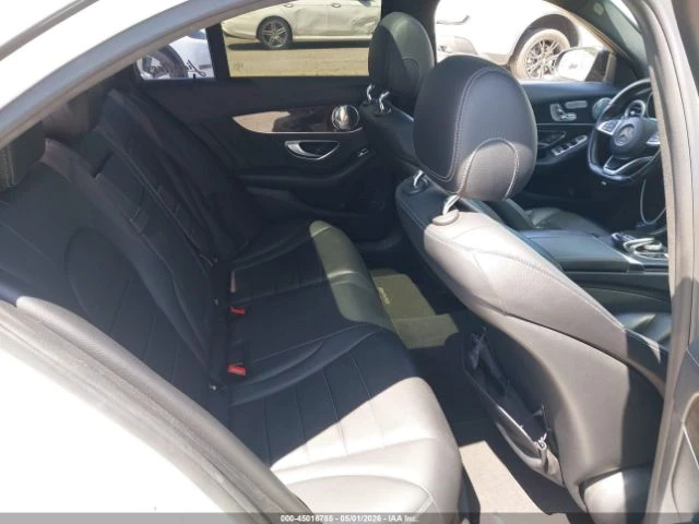 Mercedes-Benz C 300 4MATIC !AMG 63 PACK! /BURMESTER/!УНИКАТ!, снимка 8 - Автомобили и джипове - 54974385