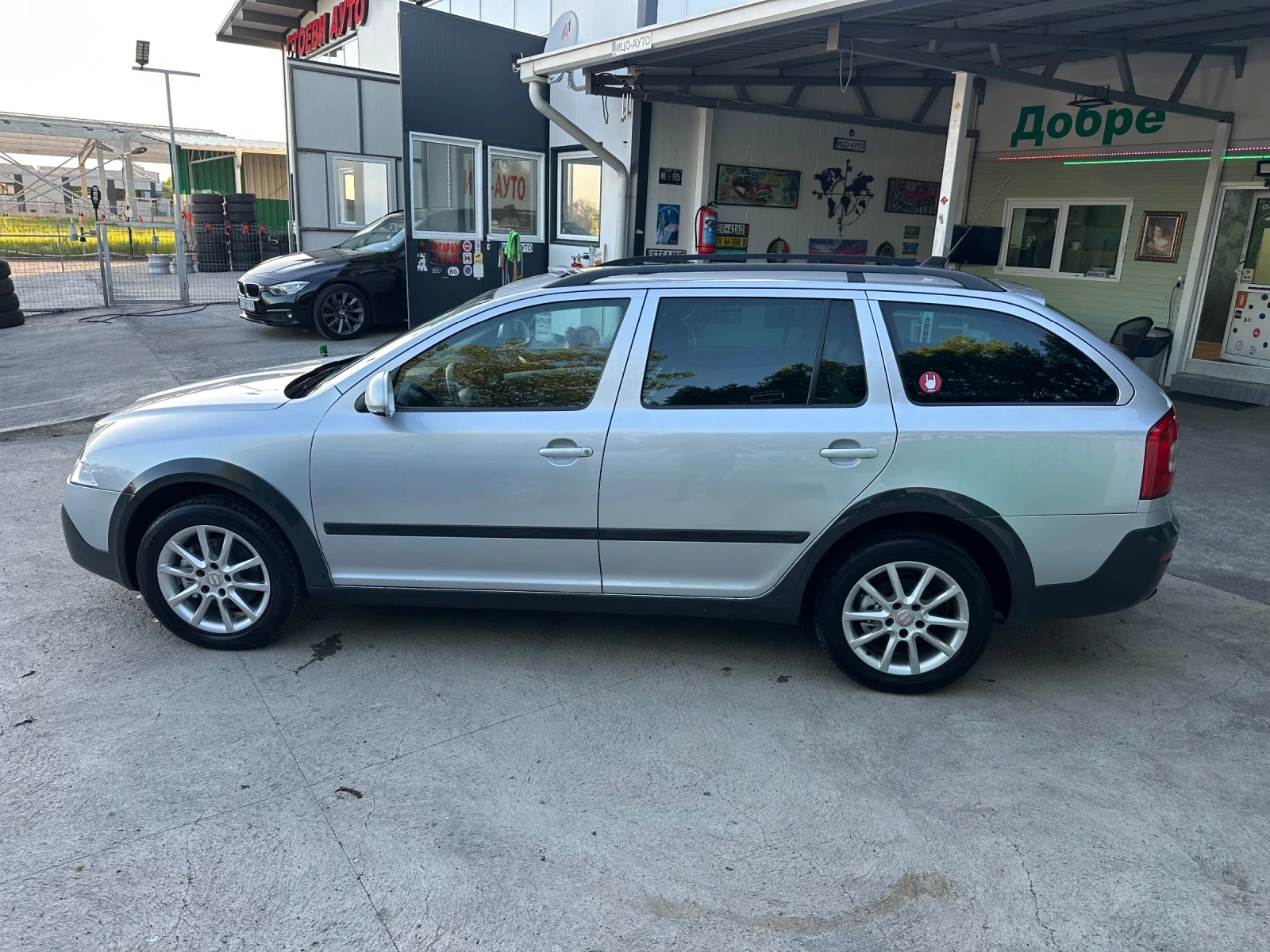Skoda Octavia 6 скорости 4х4 кожа теглич - изображение 4