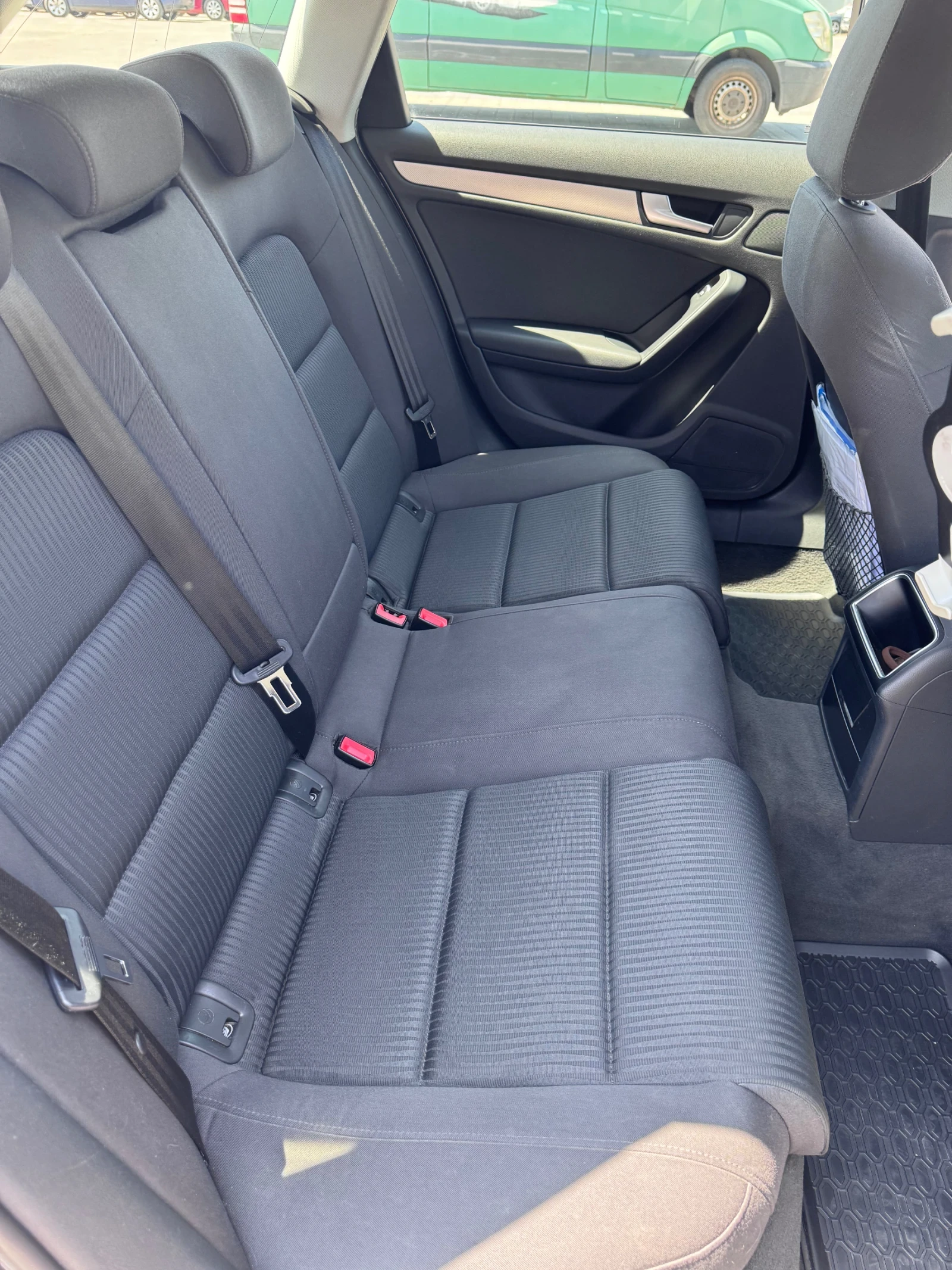 Audi A4 2.0 TDI - изображение 9