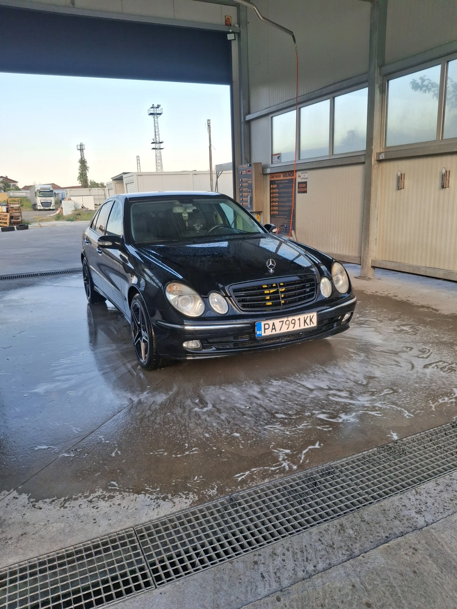 Mercedes-Benz E 280  - изображение 6