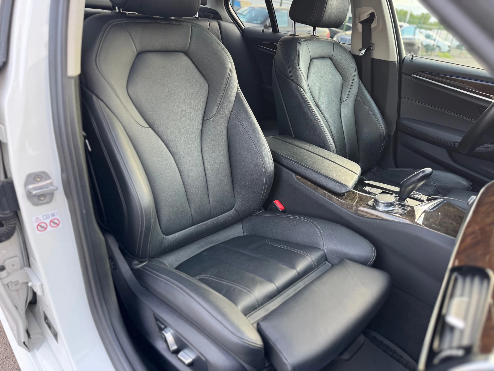 BMW 530 d= xDrive= M-performance= Facelift= Keyless Go=  | Mobile.bg   12