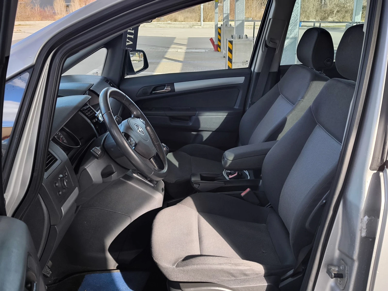 Opel Zafira 1.6 Eco-M turbo - изображение 9