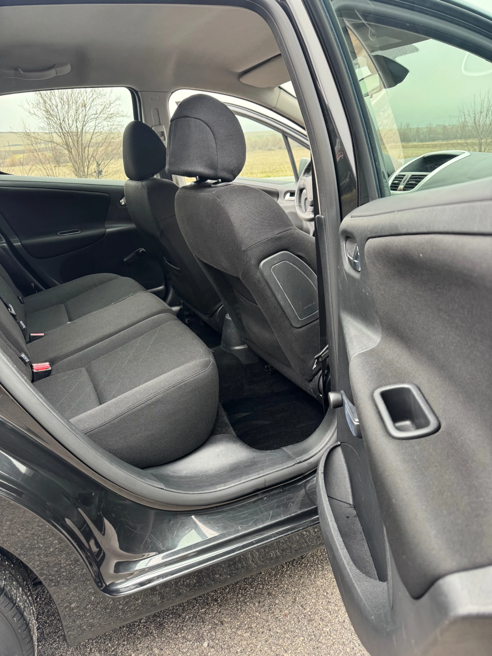 Peugeot 207 1.6HDi-90�� | Mobile.bg � ����������� 15