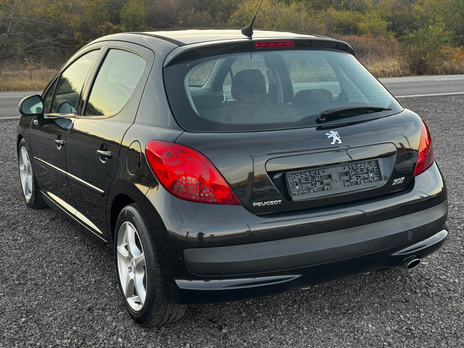 Peugeot 207 1.6HDi-90кс, снимка 4 - Автомобили и джипове - 53380466
