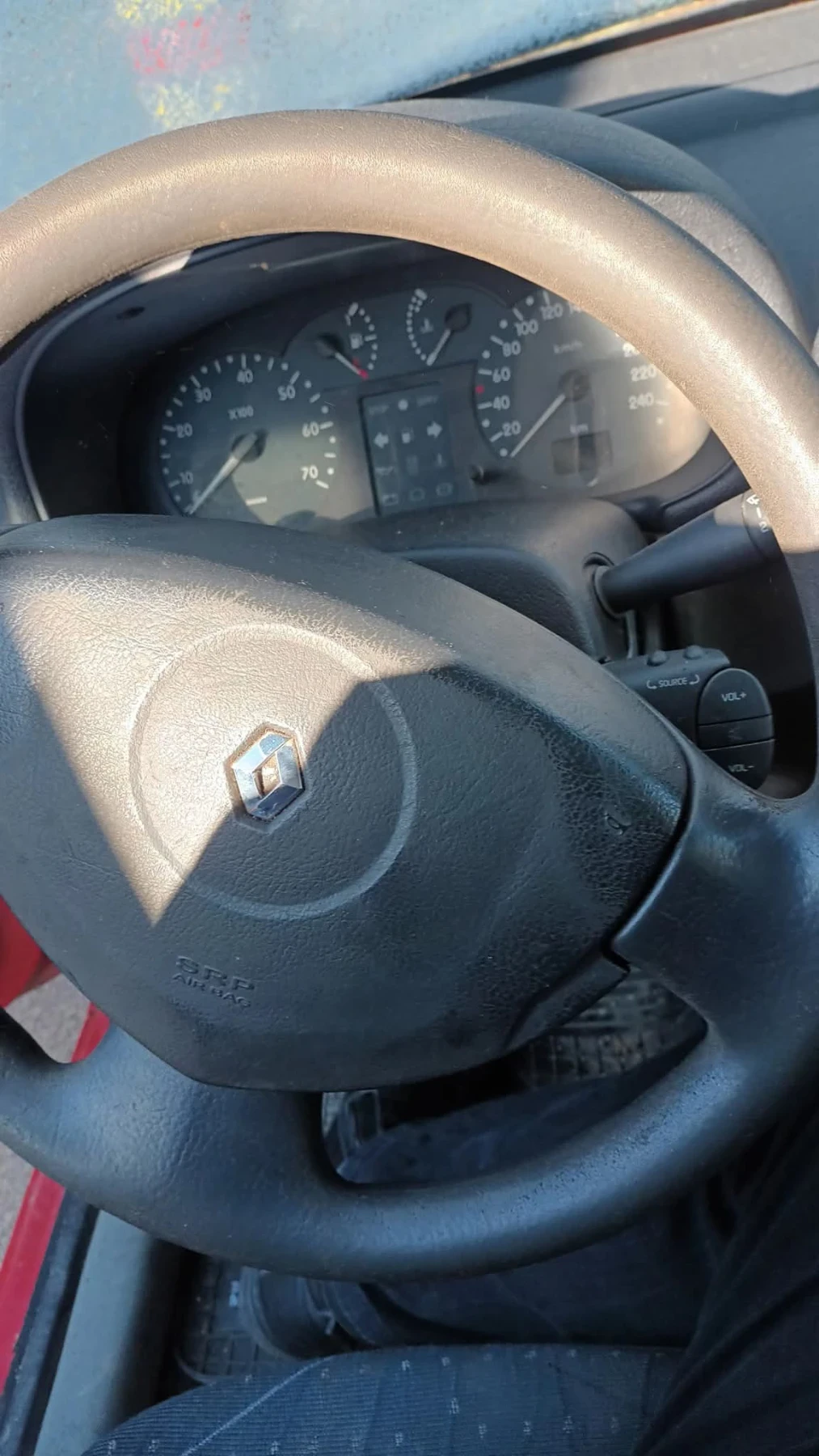 Renault Symbol Thaliq, снимка 9 - Автомобили и джипове - 53637272