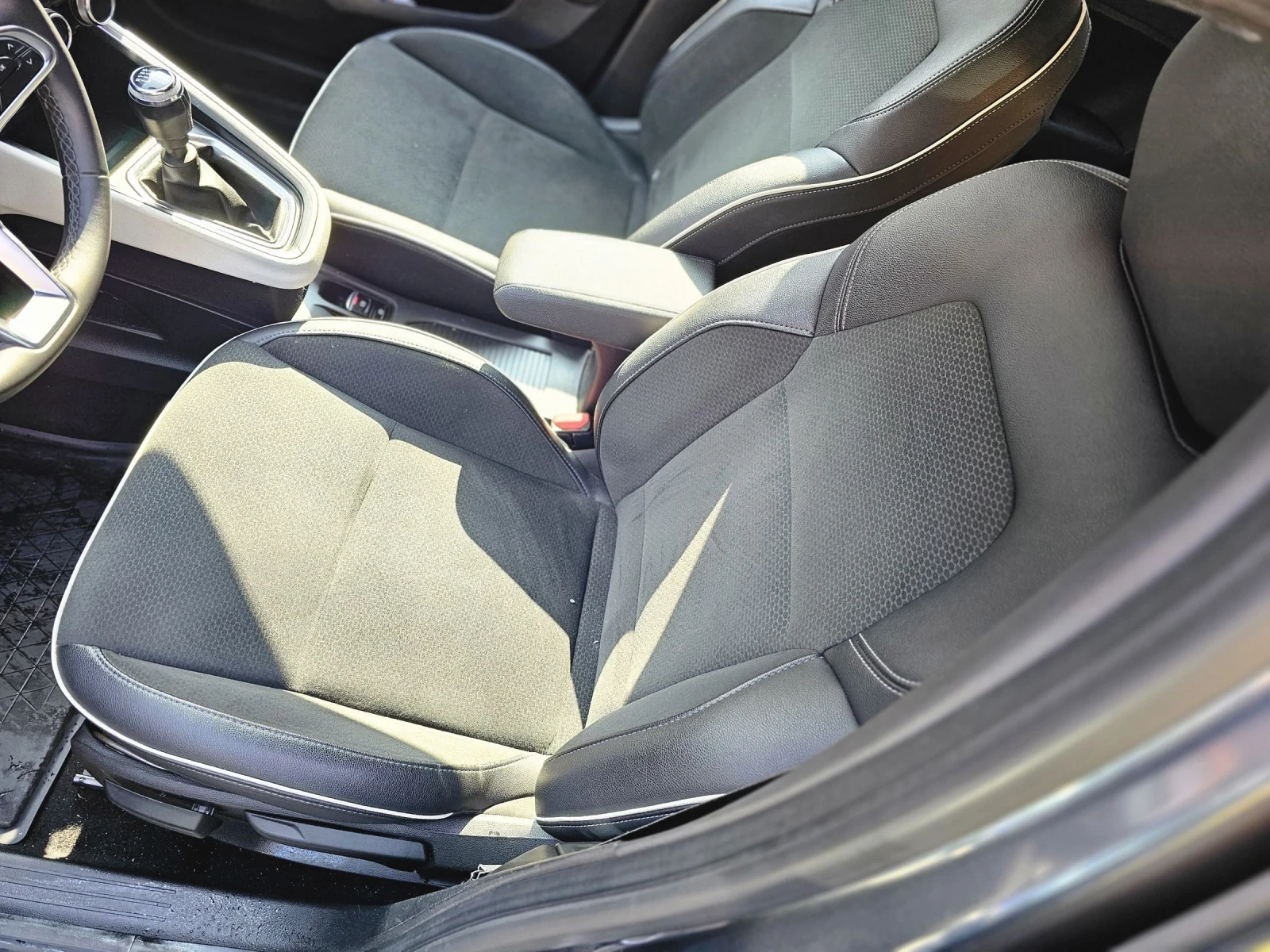 Renault Clio, снимка 13 - Автомобили и джипове - 53743479