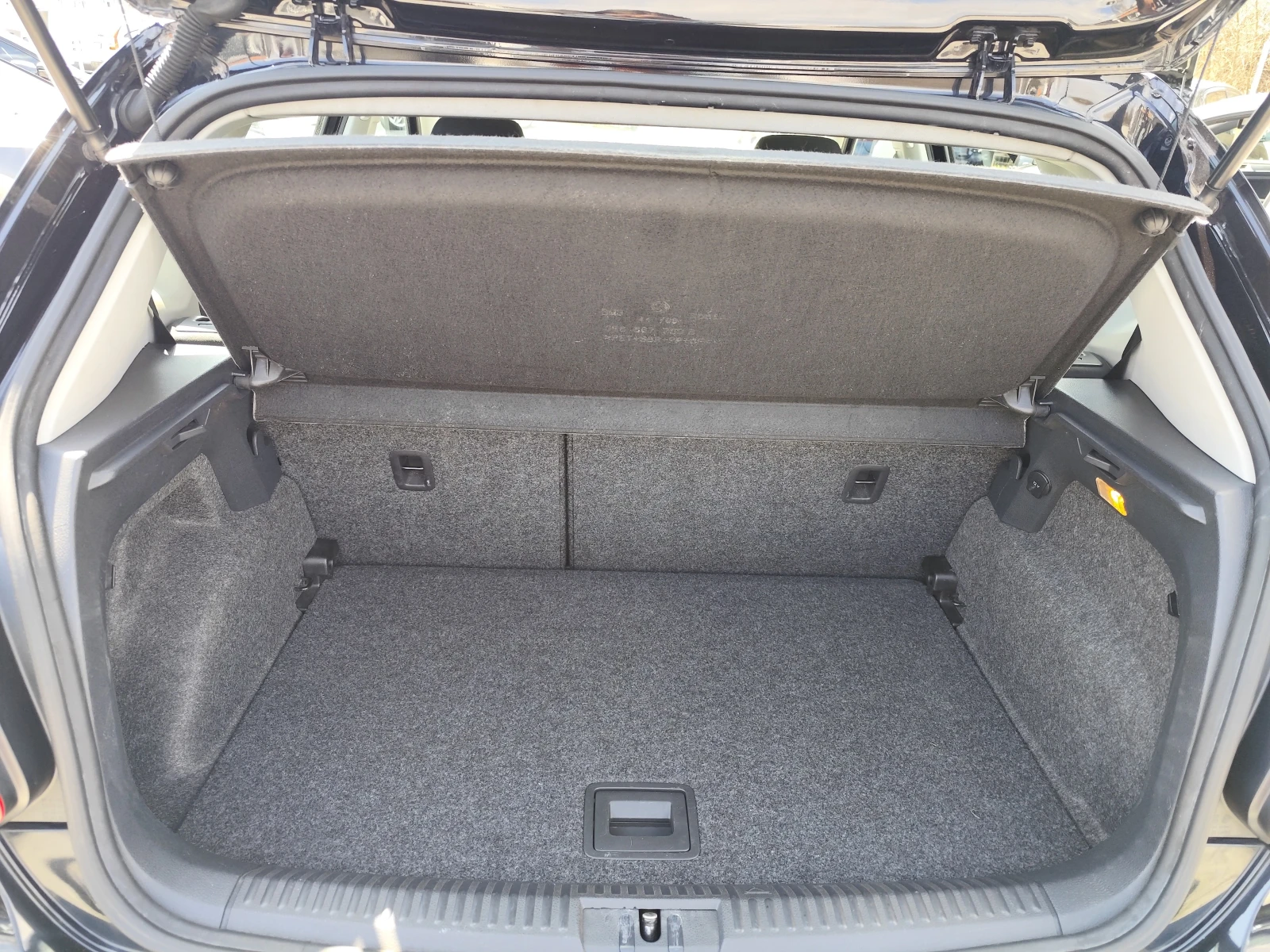 VW Polo 1.4i* EURO5A* KLIMA* , снимка 12 - Автомобили и джипове - 53974551