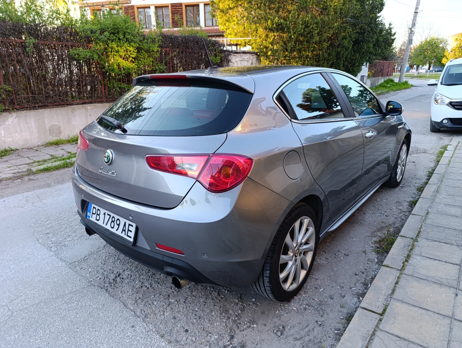 Alfa Romeo Giulietta 2.0 JTDm2 140 КС., снимка 5 - Автомобили и джипове - 54138223