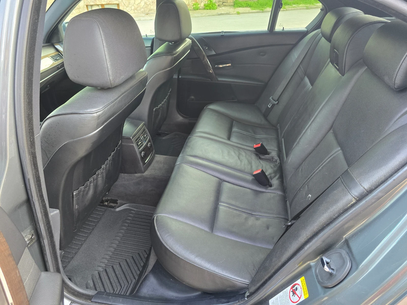 BMW 530 Обдухване, Дистроник, Кожа, Автомат, снимка 8 - Автомобили и джипове - 54212113