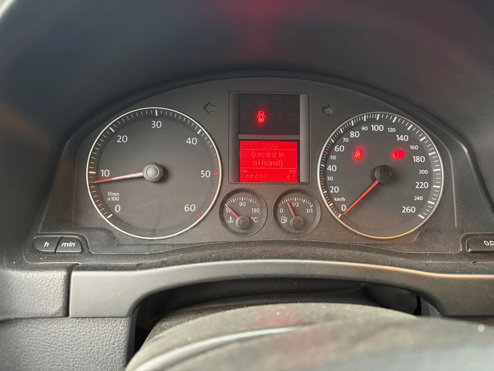 VW Golf Plus, снимка 11 - Автомобили и джипове - 54296572