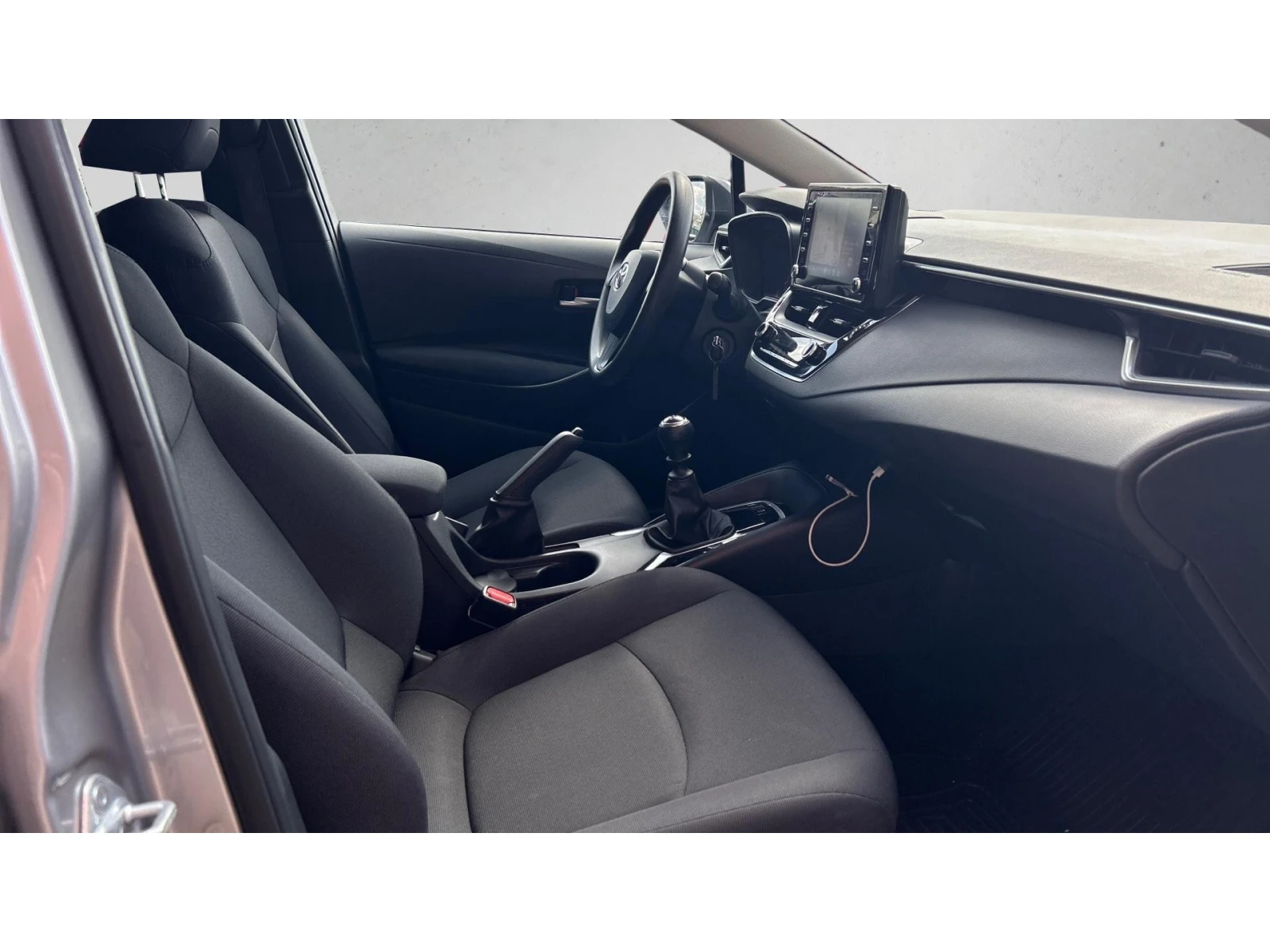 Toyota Corolla 1.5i M/T, Месечна вноска от 227  , снимка 9 - Автомобили и джипове - 54387510