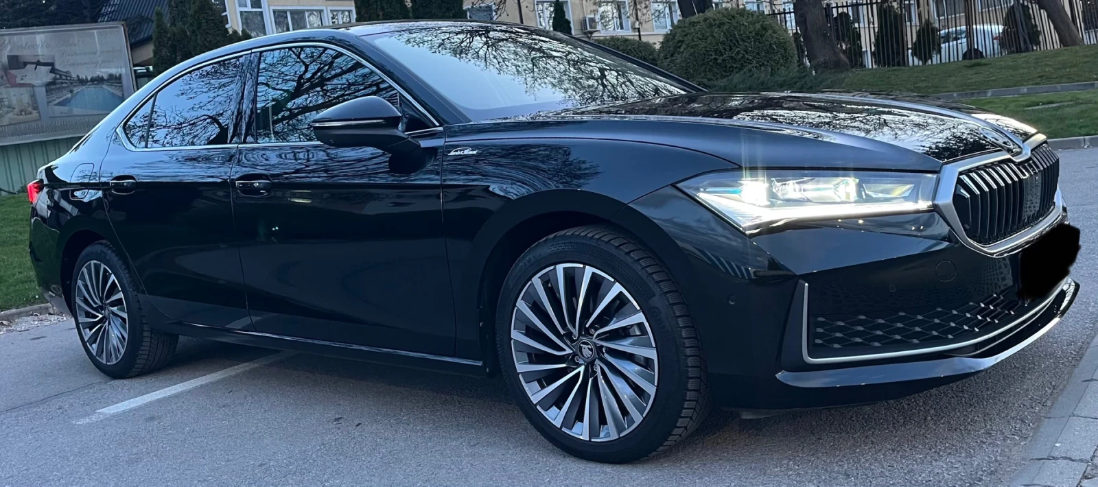 Skoda Superb 2.0 TDi 9 000 km, снимка 6 - Автомобили и джипове - 54586662