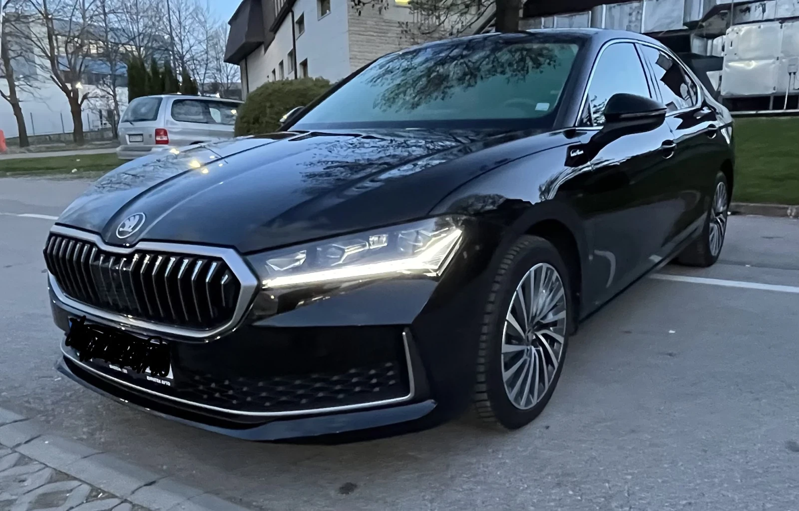 Skoda Superb 2.0 TDi 9 000 km