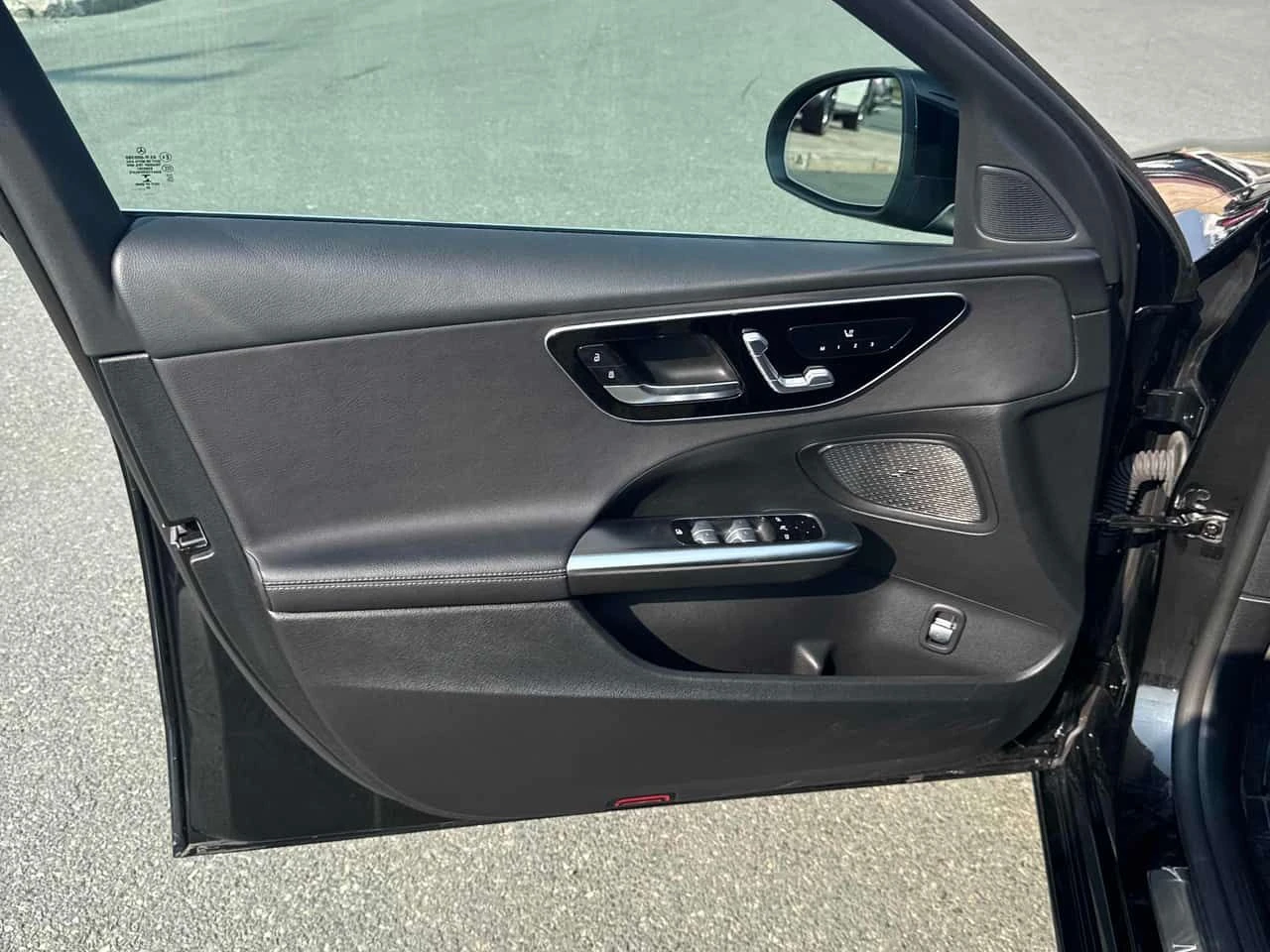 Mercedes-Benz C 300 * CARFAX * БЕЗ ПЪРВОНАЧАЛНА ВНОСКА, снимка 14 - Автомобили и джипове - 55226211