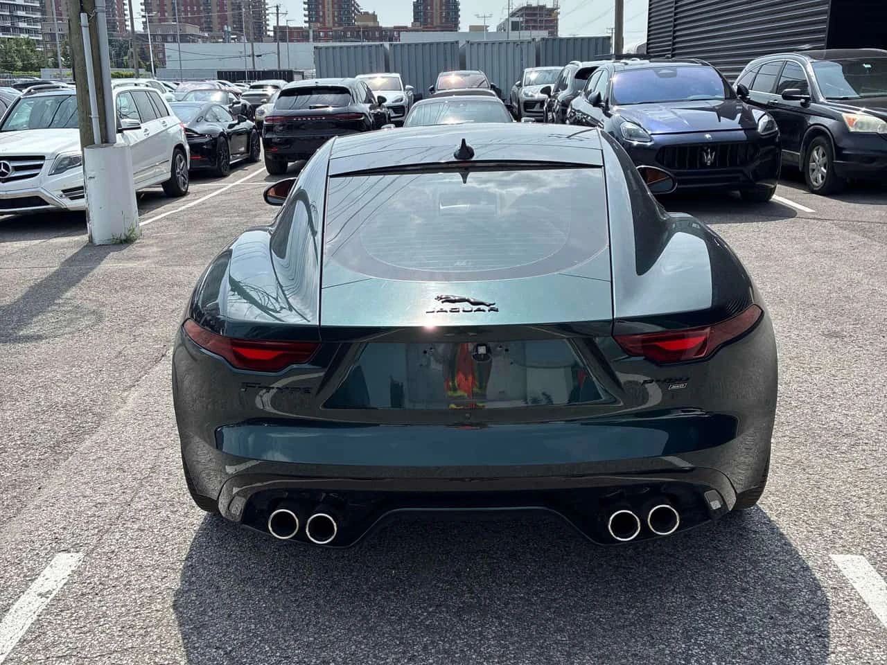 Jaguar F-Type * R Dynamic * АВТОКРЕДИТ БЕЗ ПЪРВОНАЧАЛНА ВНОСКА* , снимка 4 - Автомобили и джипове - 55373956