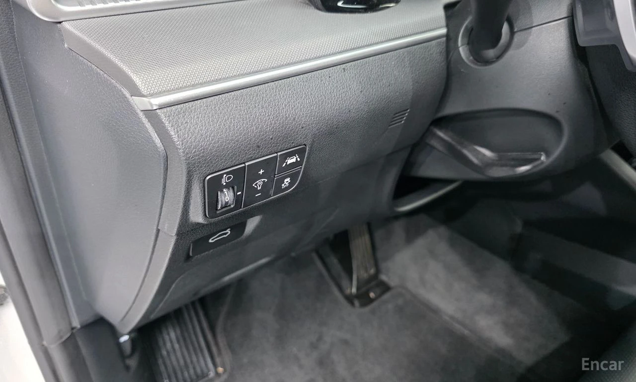 Kia K5 PRESTIGE* ОБДУХВАНЕ* ДИСТРОНИК* LANE* ASSIST* , снимка 10 - Автомобили и джипове - 55532486