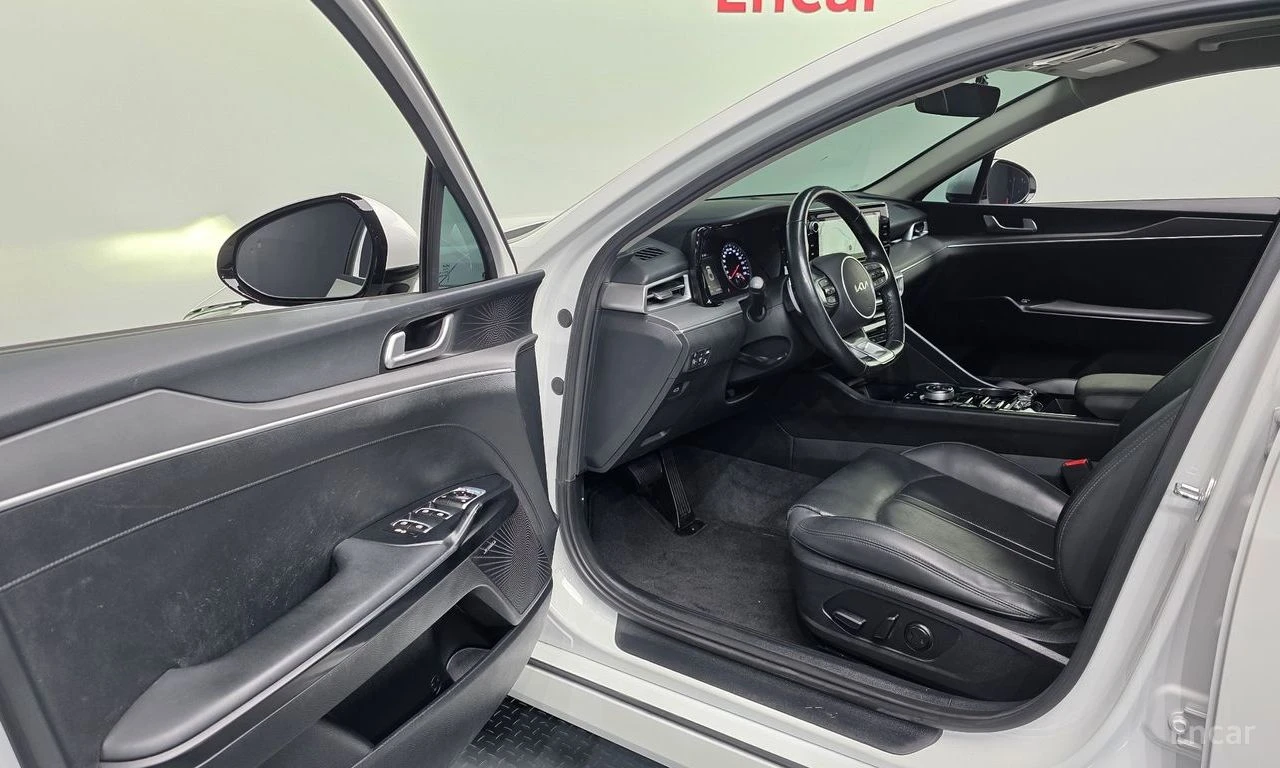 Kia K5 PRESTIGE* ОБДУХВАНЕ* ДИСТРОНИК* LANE* ASSIST* , снимка 5 - Автомобили и джипове - 55532486