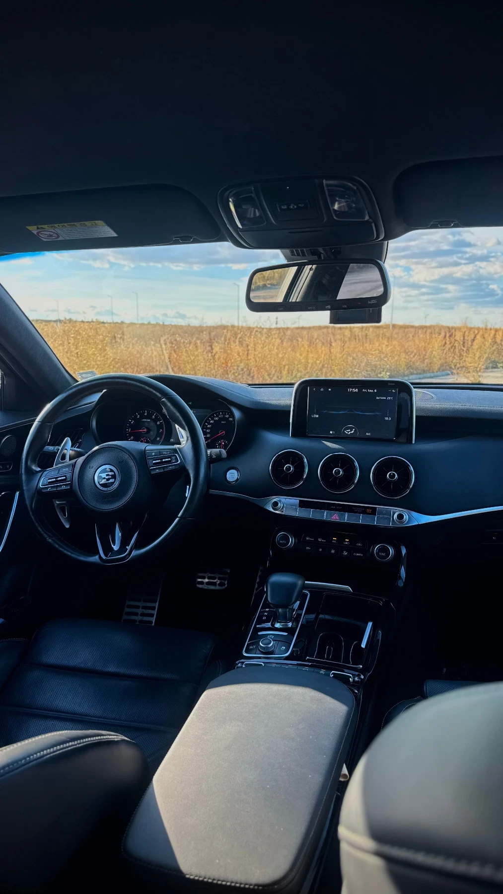 Kia Stinger 2.0 T | RWD | 99к км | HK | HUD | 360  | CARPLAY, снимка 7 - Автомобили и джипове - 55964091