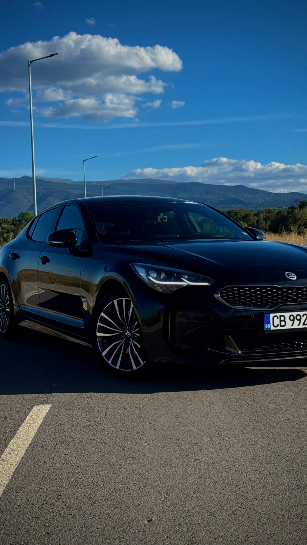 Kia Stinger 2.0 T | RWD | 99к км | HK | HUD | 360  | CARPLAY, снимка 6 - Автомобили и джипове - 55964091