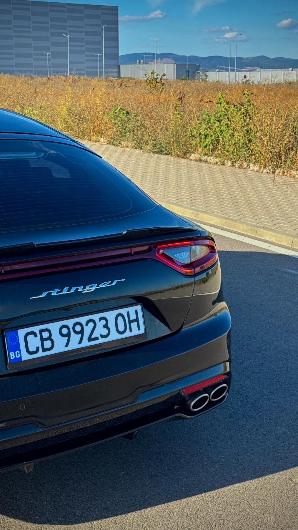 Kia Stinger 2.0 T | RWD | 99к км | HK | HUD | 360  | CARPLAY, снимка 4 - Автомобили и джипове - 55964091