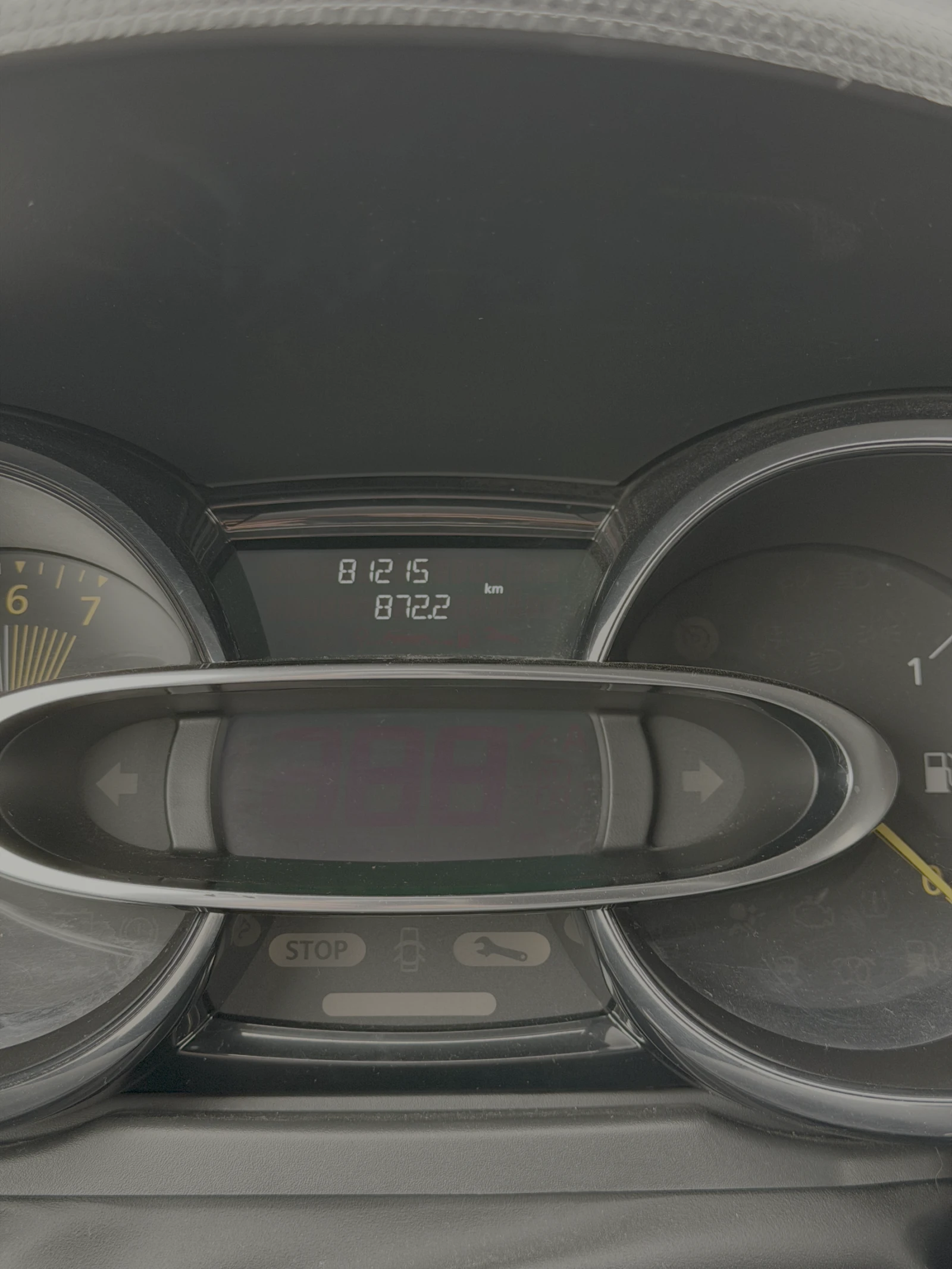 Renault Clio, снимка 6 - Автомобили и джипове - 56226135