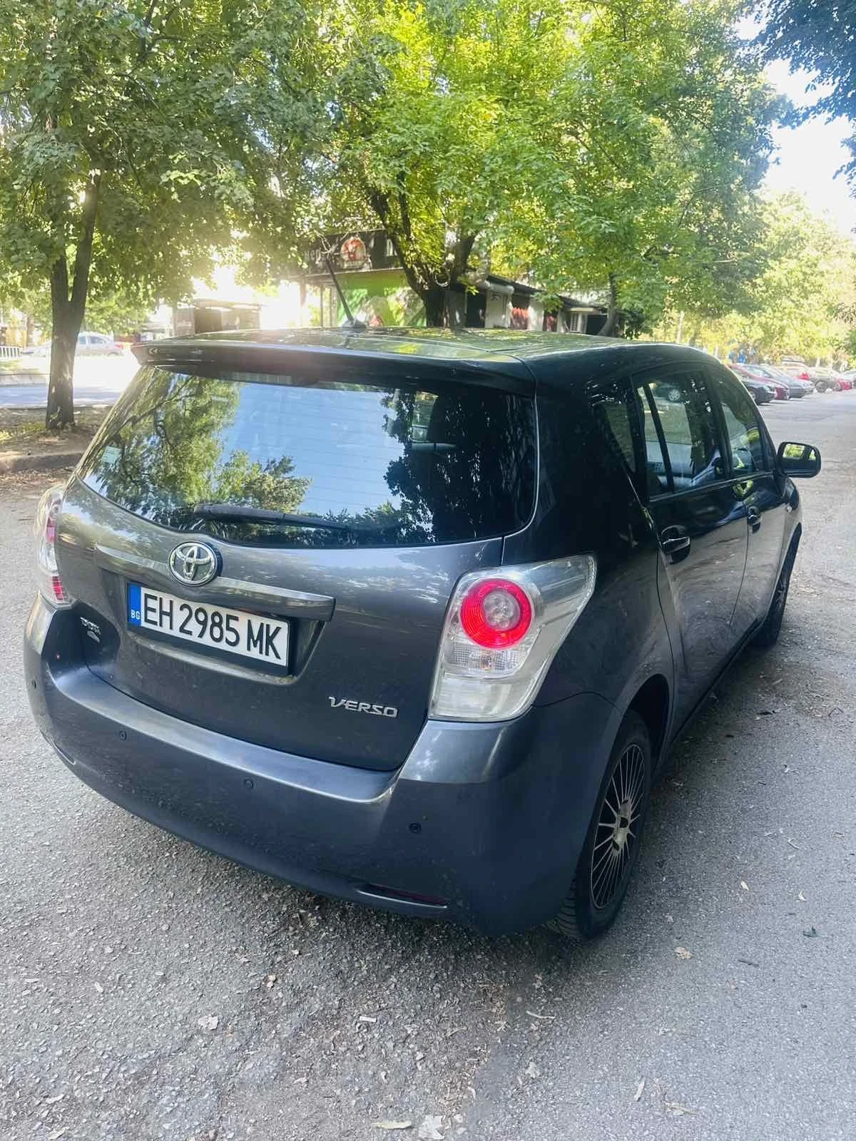 Toyota Verso, снимка 5 - Автомобили и джипове - 56602162