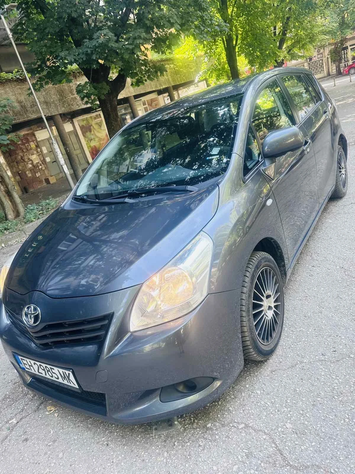 Toyota Verso, снимка 2 - Автомобили и джипове - 56602162
