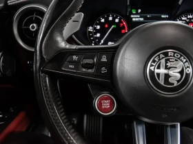 Alfa Romeo Stelvio Quadrifoglio 505 HP Twin-Turbo V6| CARBON| ЛИЗИНГ, снимка 12