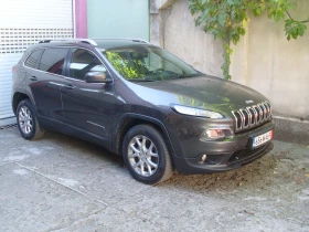 Jeep Cherokee 2.2D НАПЪЛНО ОБСЛУЖЕН, снимка 2