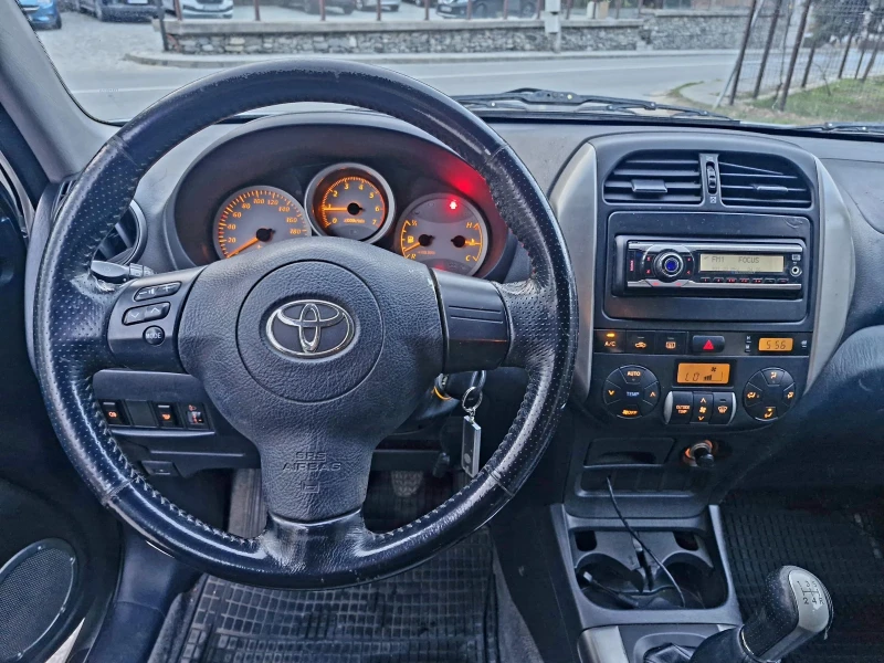 Toyota Rav4 2.0 D-4D 4х4 * ТОП* , снимка 14 - Автомобили и джипове - 49601162