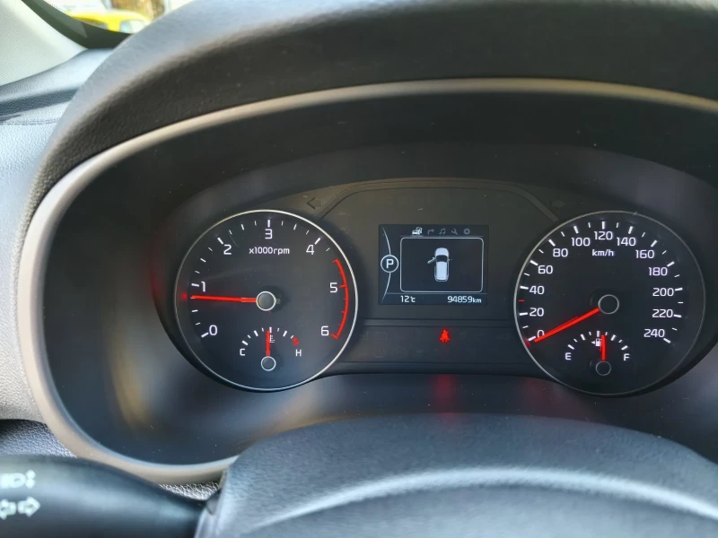 Kia Sportage 2.0 CRDI 4x4, снимка 10 - Автомобили и джипове - 51666980