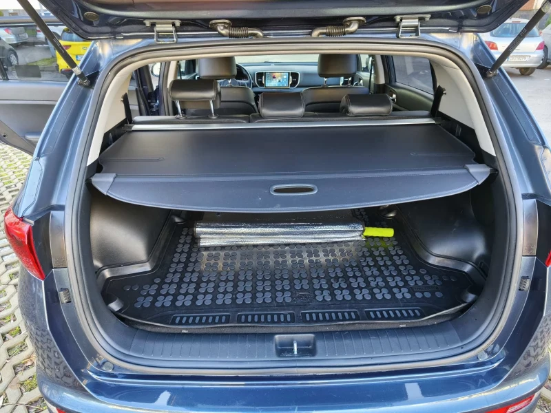 Kia Sportage 2.0 CRDI 4x4, снимка 7 - Автомобили и джипове - 51666980