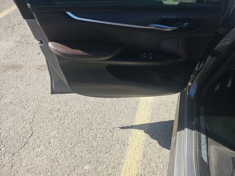 BMW X5 M-pkg* Harman/Kardon* Camera* Пано* Подгрев, снимка 12 - Автомобили и джипове - 52401185