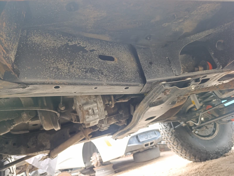 Nissan Patrol, снимка 8 - Автомобили и джипове - 53263304