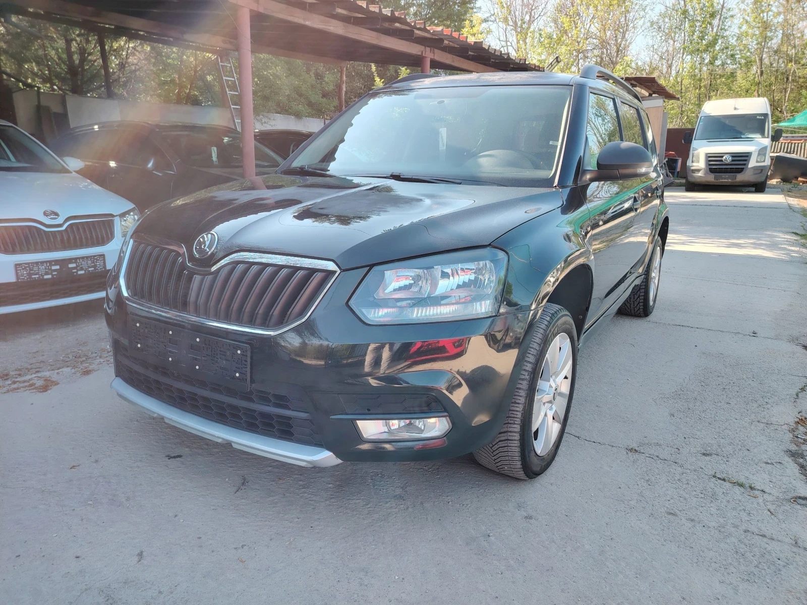 Skoda Yeti 1.6TDI , снимка 4 - Автомобили и джипове - 50229015