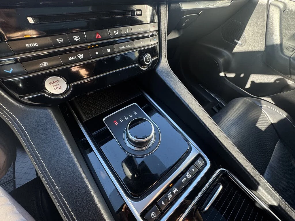 Jaguar F-PACE S AWD* MERIDIAN* * * LANE ASSIST | Mobile.bg   14