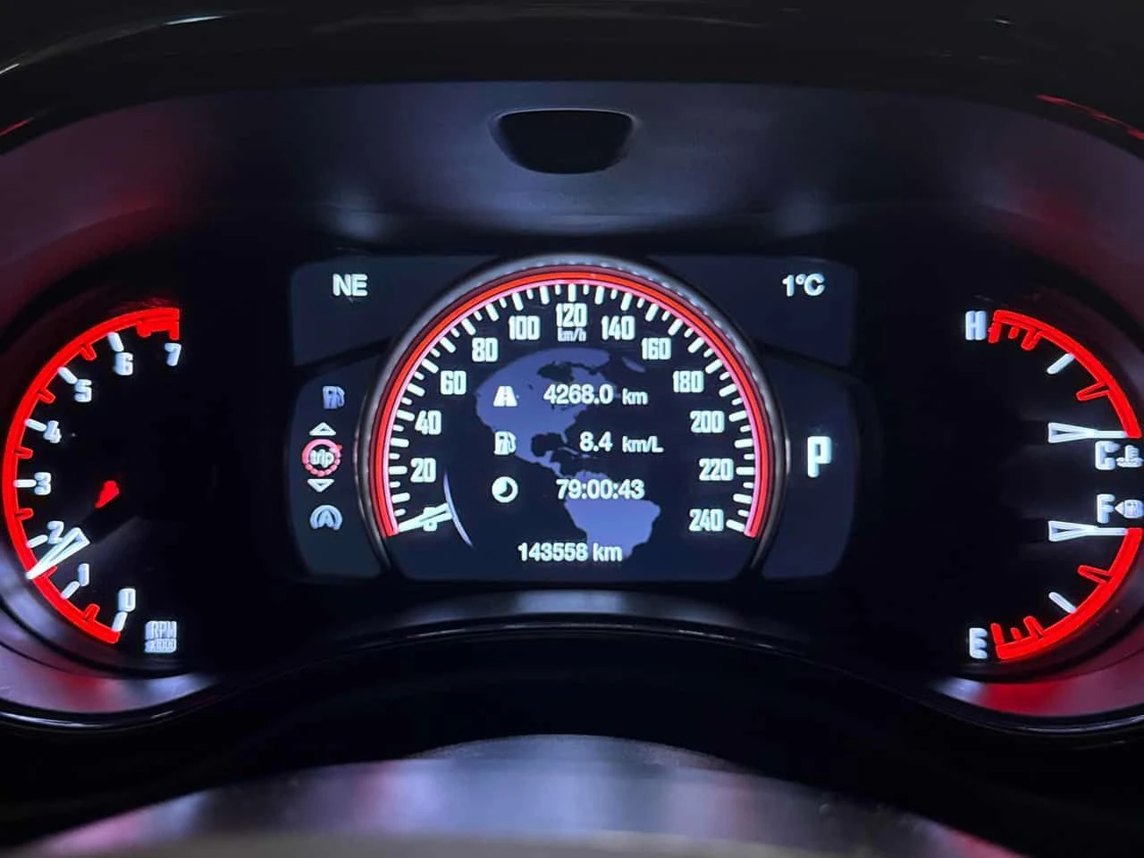 Dodge Durango GT/ПОДГРЕВИ/ТАБЛЕТИ/БЕЗ ИНЦИДЕНТИ, снимка 8 - Автомобили и джипове - 54079761