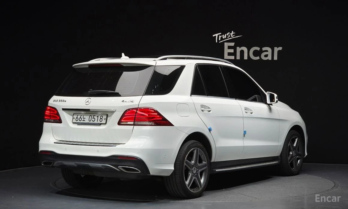 Mercedes-Benz GLE 350, снимка 2 - Автомобили и джипове - 54421046