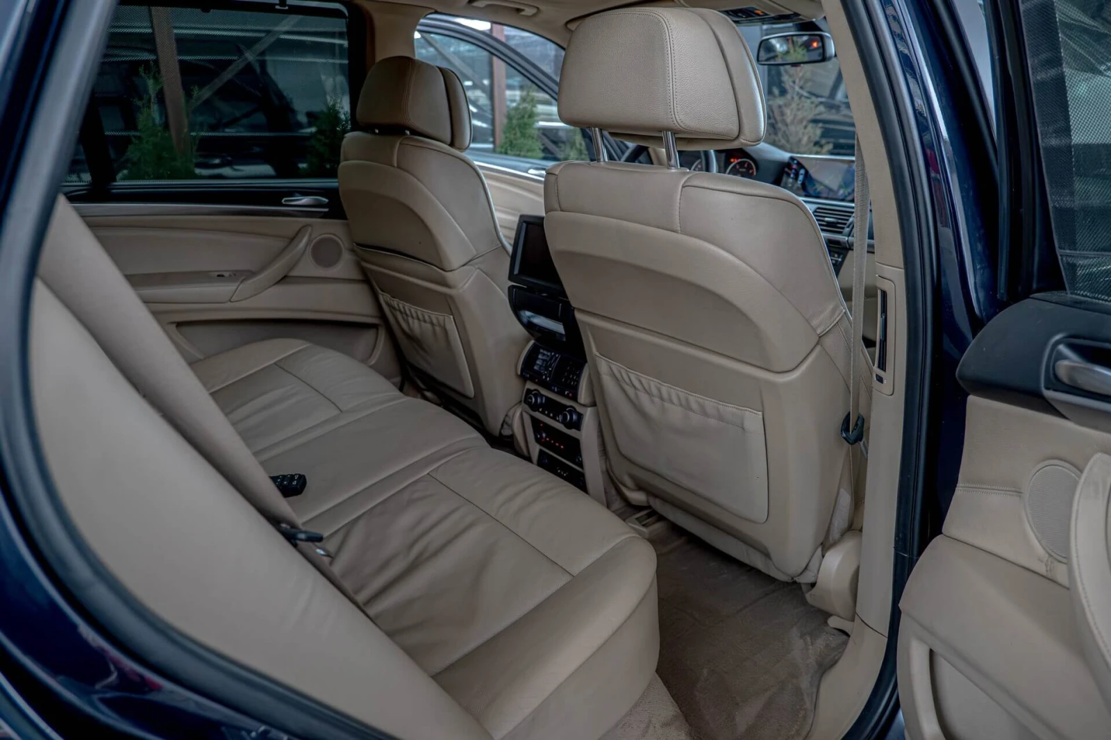 BMW X5 3.0SD/RSE/Подгре Волан/Auto Hold/Камера/M-Packet, снимка 9 - Автомобили и джипове - 54432217