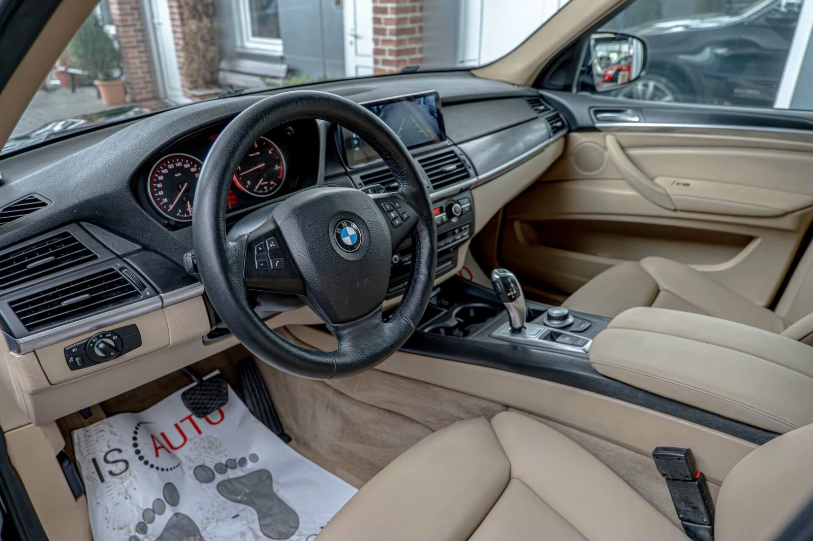 BMW X5 3.0SD/RSE/Подгре Волан/Auto Hold/Камера/M-Packet, снимка 7 - Автомобили и джипове - 54432217