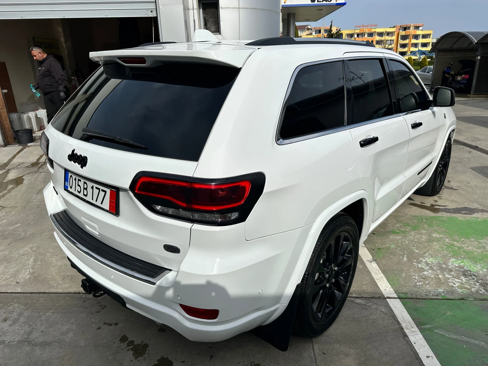 Jeep Grand cherokee OVERLAND, снимка 6 - Автомобили и джипове - 54438309