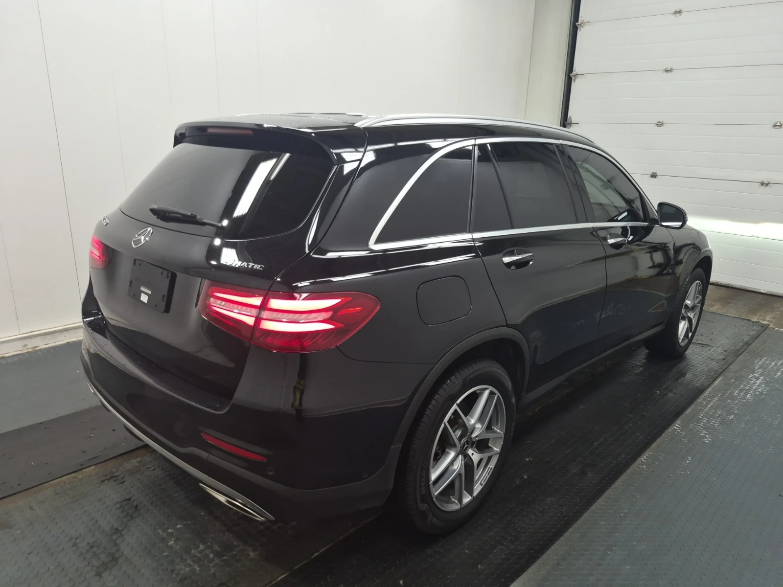 Mercedes-Benz GLC 300  4MATIC SUV, снимка 5 - Автомобили и джипове - 54459609