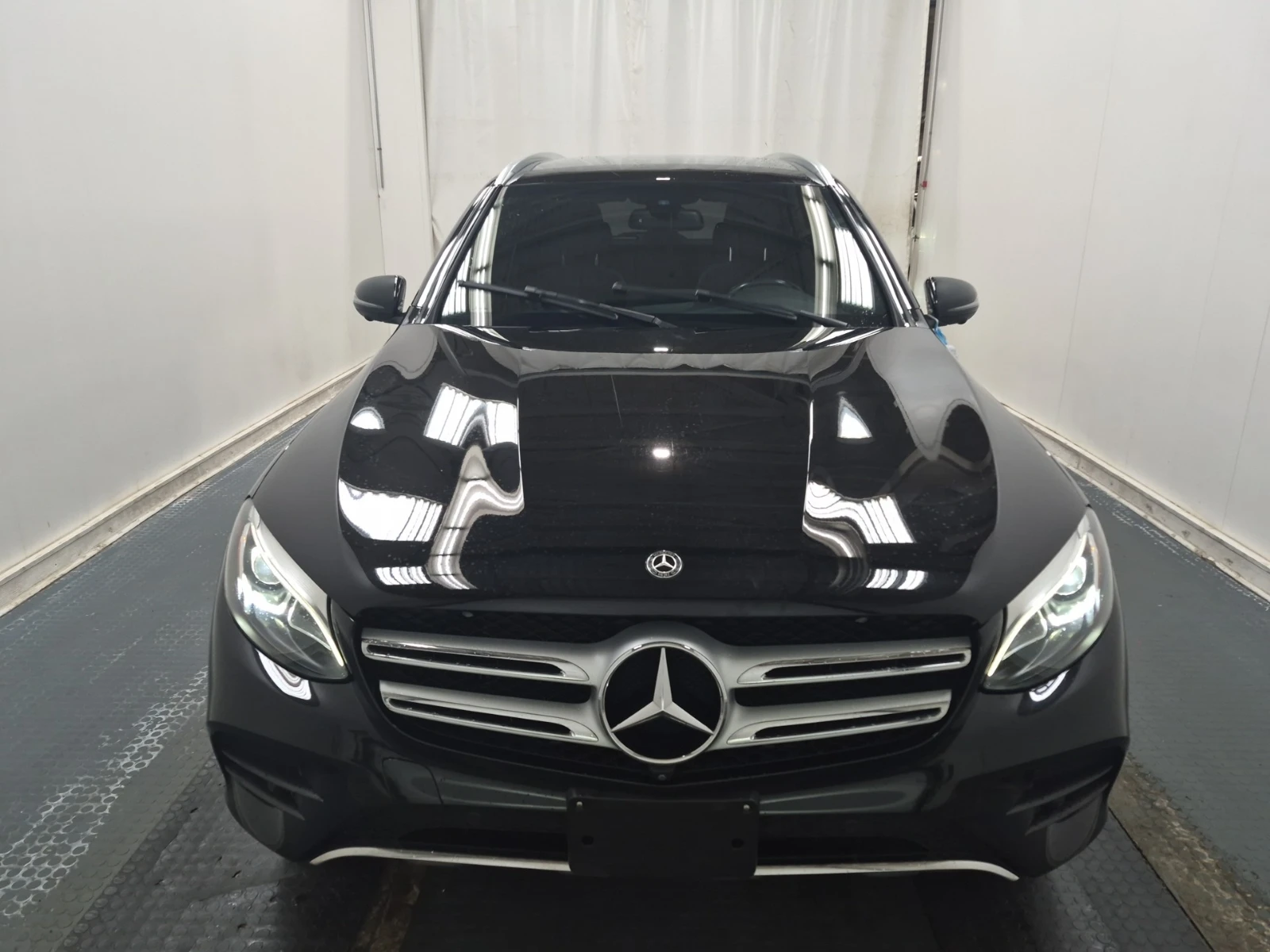 Mercedes-Benz GLC 300  4MATIC SUV, снимка 4 - Автомобили и джипове - 54459609