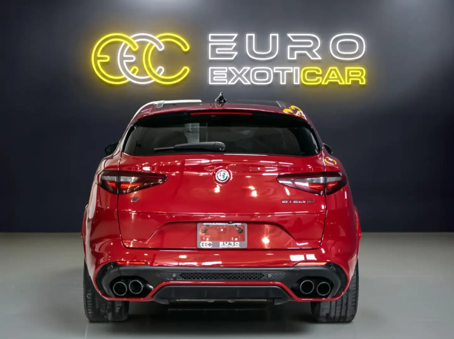 Alfa Romeo Stelvio Quadrifoglio 505 HP Twin-Turbo V6| CARBON| ЛИЗИНГ, снимка 5 - Автомобили и джипове - 54682111