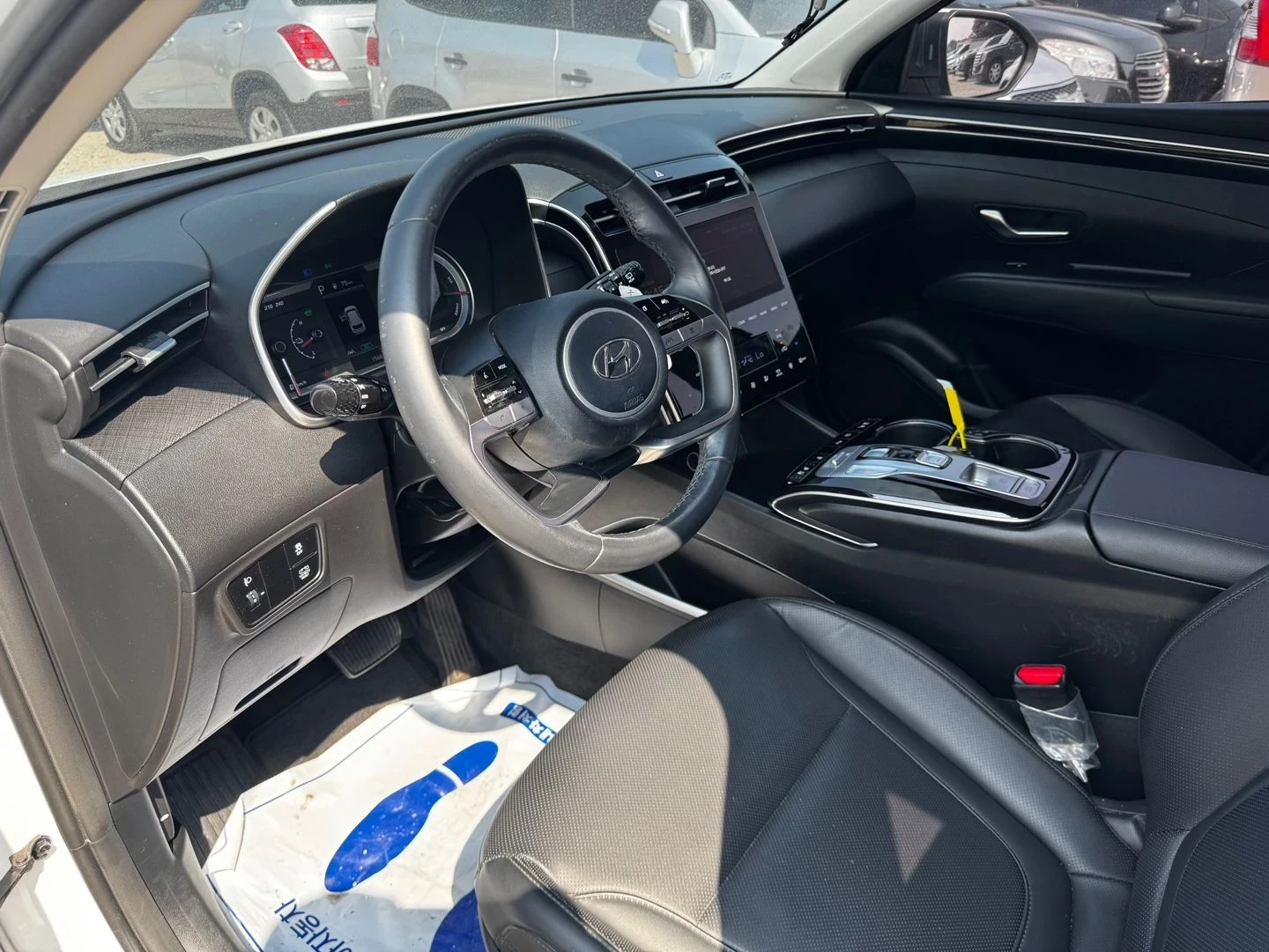 Hyundai Tucson, снимка 13 - Автомобили и джипове - 55480381