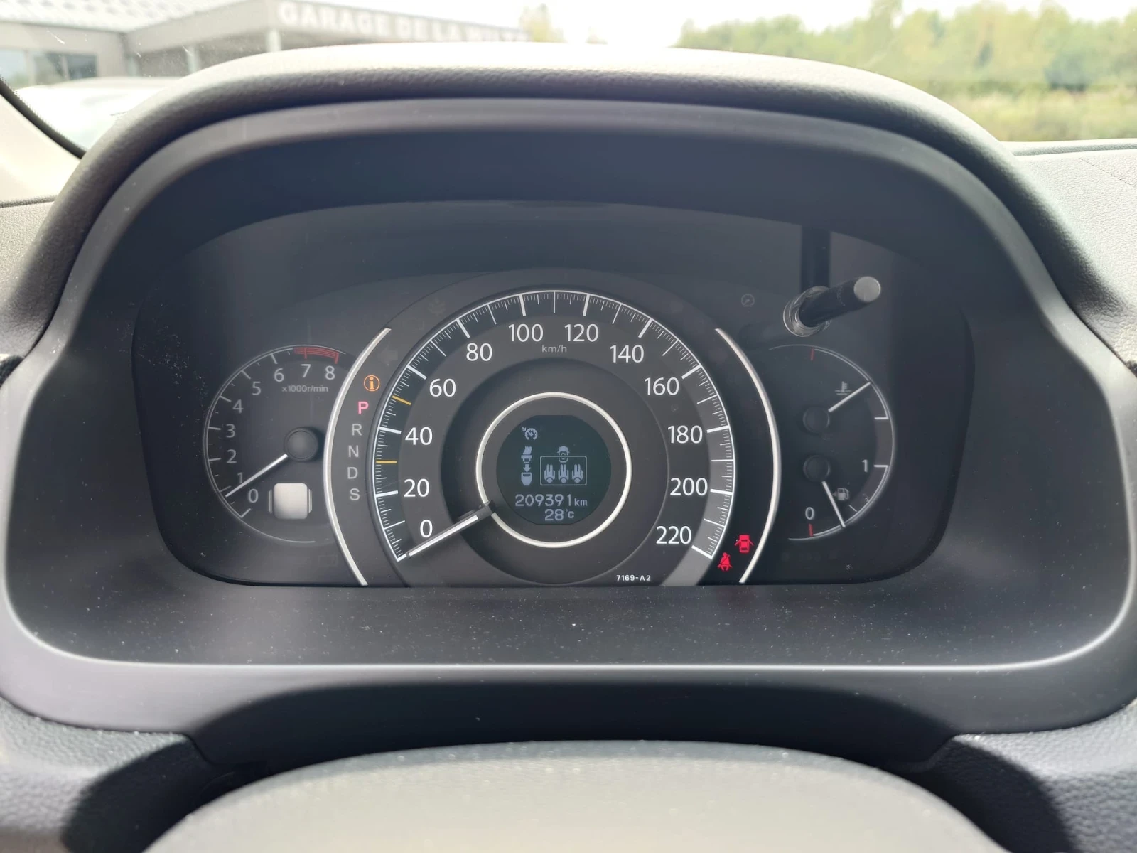 Honda Cr-v 2.0-AUTOMAT-4x4-Comfort-ОЧАКВАН-ВНОС, снимка 10 - Автомобили и джипове - 55599457