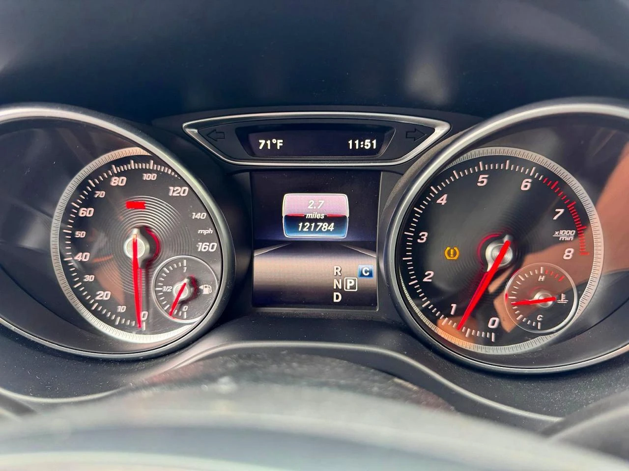 Mercedes-Benz GLA 250, снимка 10 - Автомобили и джипове - 56341677