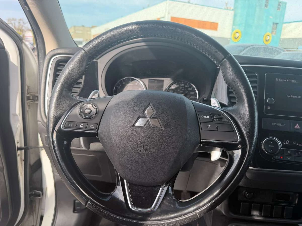 Mitsubishi Outlander SE, снимка 13 - Автомобили и джипове - 56715985