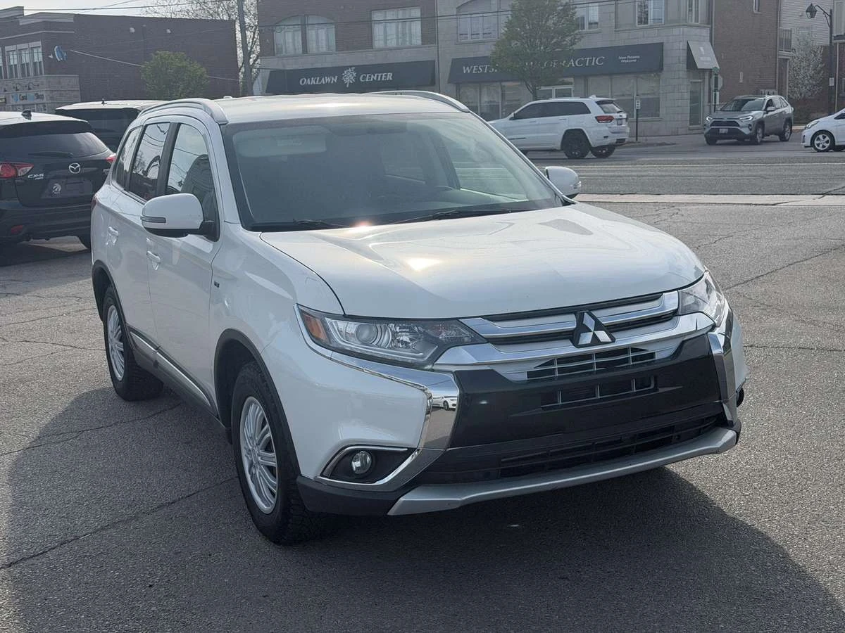 Mitsubishi Outlander SE, снимка 5 - Автомобили и джипове - 56715985