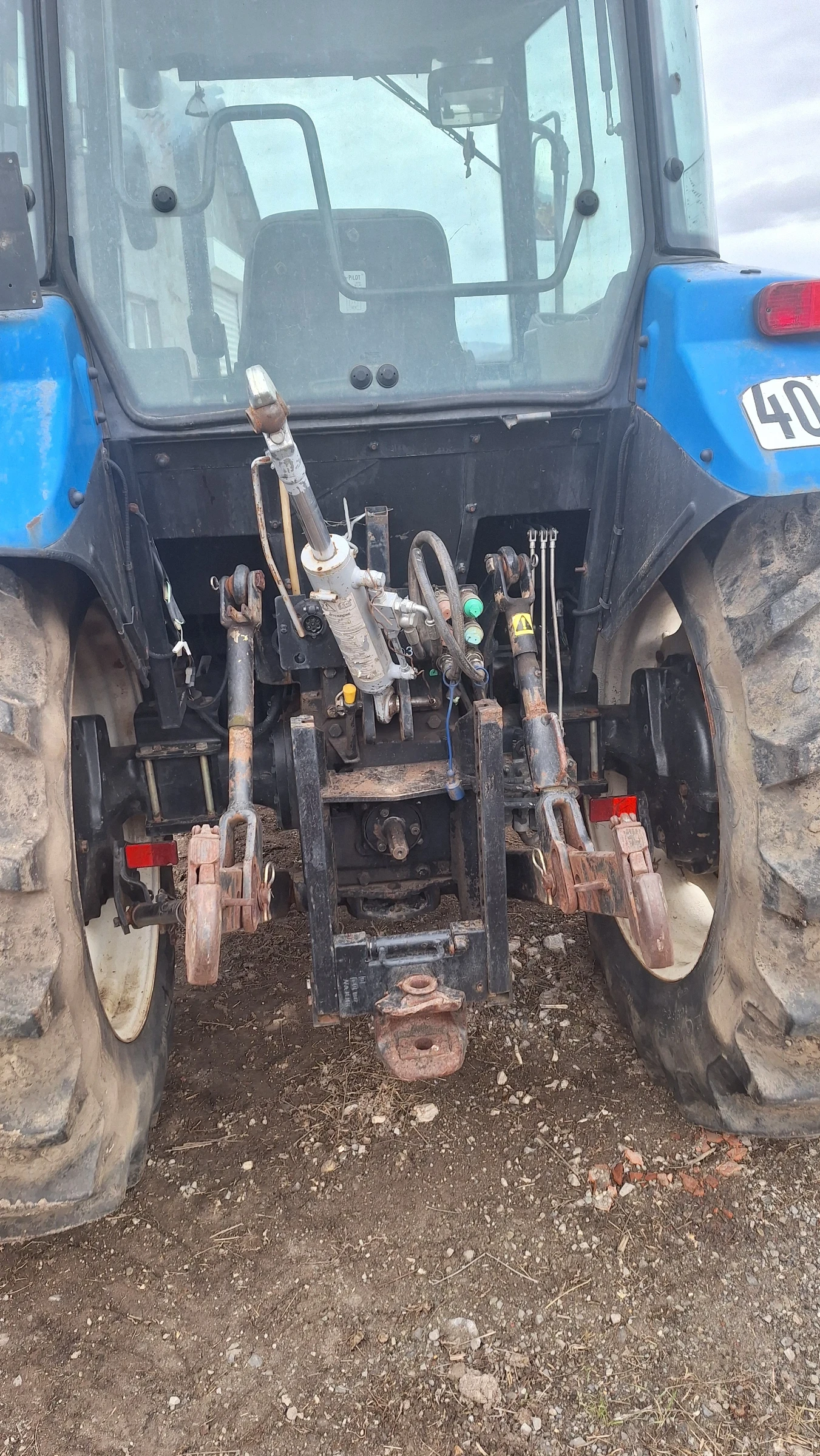 Трактор New Holland TD 95 D - изображение 2